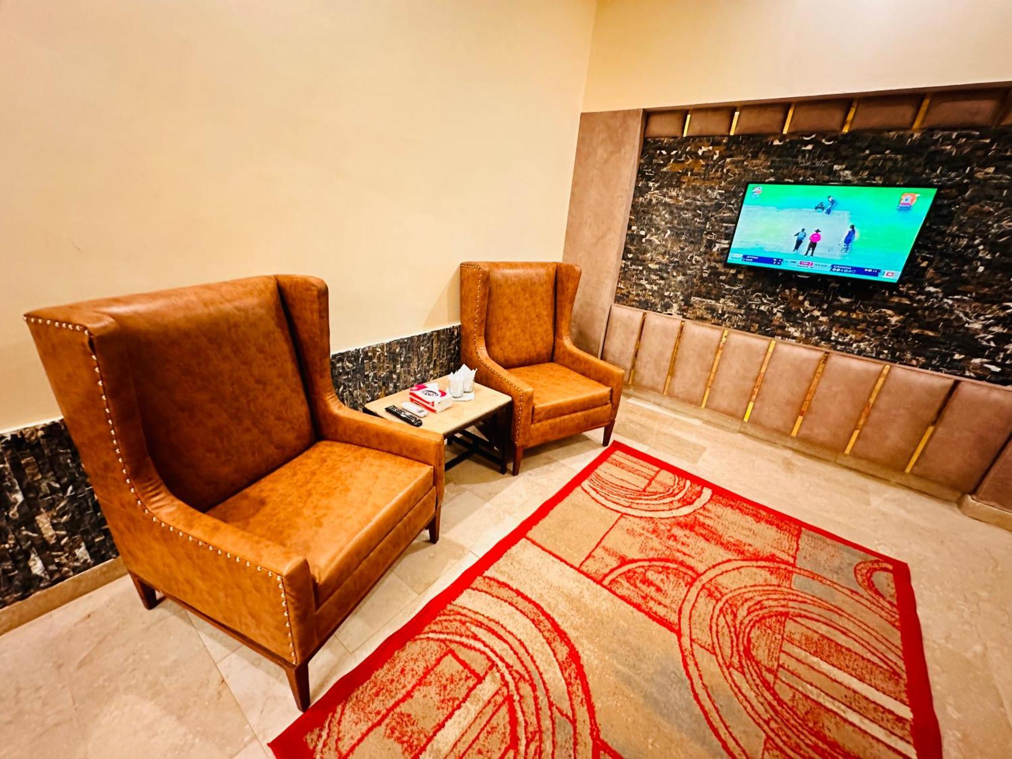 Blue Moon Residency Jinnah Super Islamabad Exterior photo