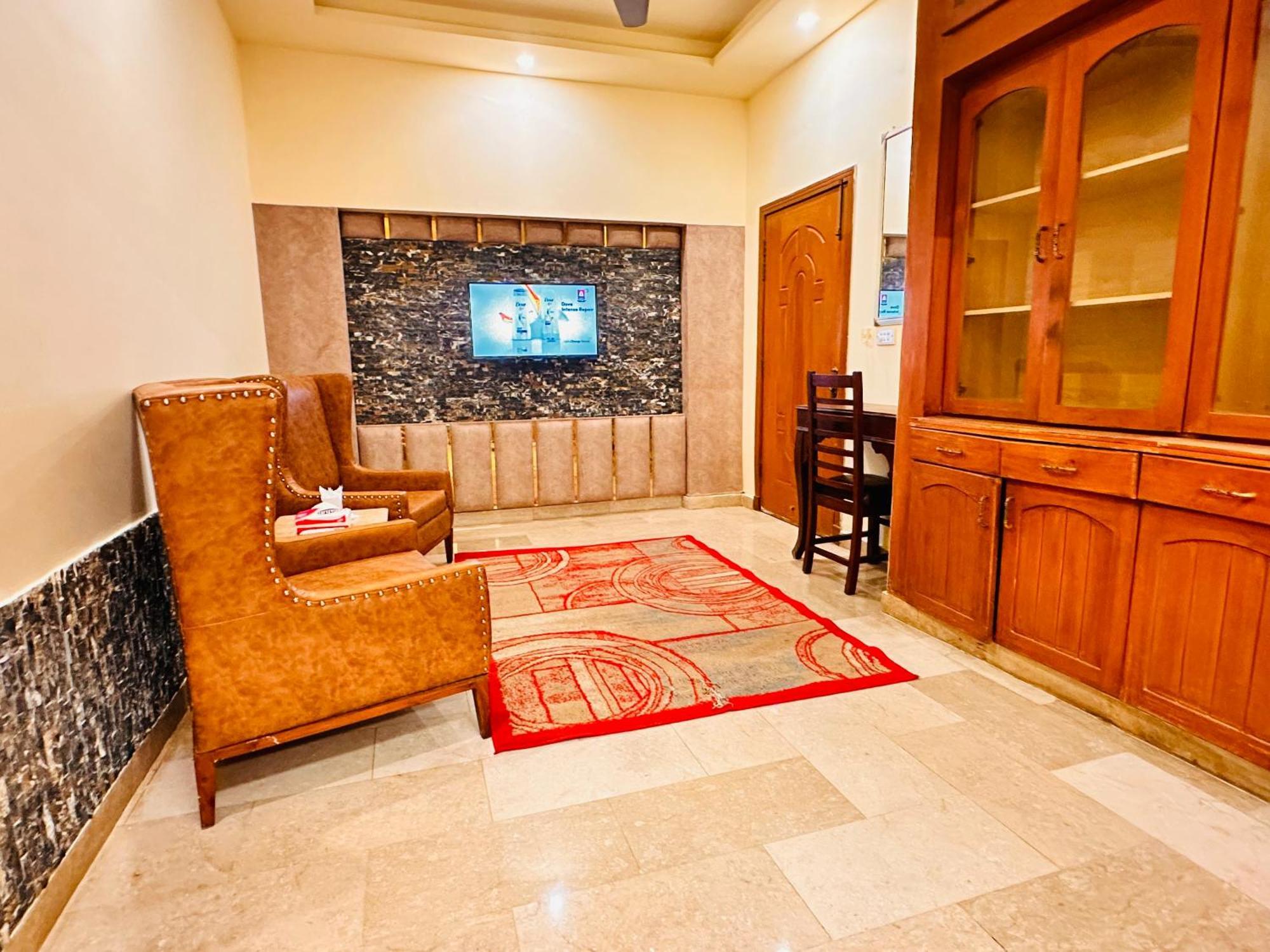 Blue Moon Residency Jinnah Super Islamabad Exterior photo